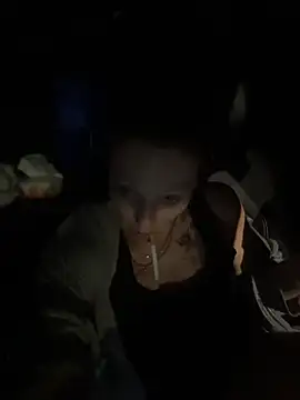 AlessasRoom online show from 05/05/26, 01:46
