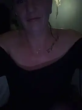 Snapshot of AlessasRoom chatting on 05/16/26, 06:32 AlessasRoom online show from 05/16/26, 06:32