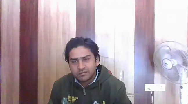 Snapshot of indihotguy chatting on 02/09/25, 07:05 indihotguy online show from 02/09/25, 07:05