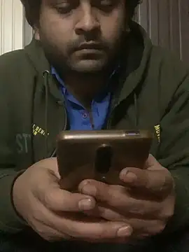 Snapshot of indihotguy chatting on 02/15/25, 05:50 indihotguy online show from 02/15/25, 05:50