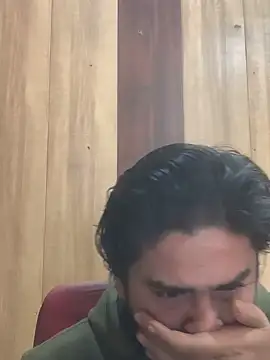 Snapshot of indihotguy chatting on 02/20/25, 07:34 indihotguy online show from 02/20/25, 07:34