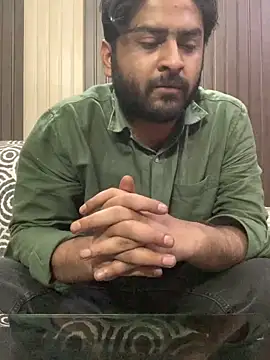 Snapshot of indihotguy chatting on 03/16/25, 06:12 indihotguy online show from 03/16/25, 06:12