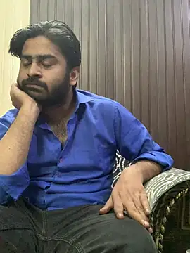 Snapshot of indihotguy chatting on 03/18/25, 09:32 indihotguy online show from 03/18/25, 09:32