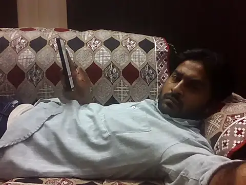 Snapshot of indihotguy chatting on 10/30/25, 12:39 indihotguy online show from 10/30/25, 12:39