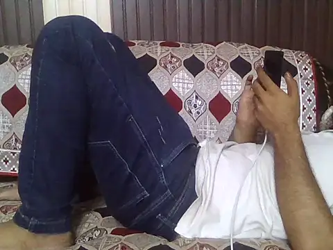 Snapshot of indihotguy chatting on 05/26/26, 03:08 indihotguy online show from 05/26/26, 03:08