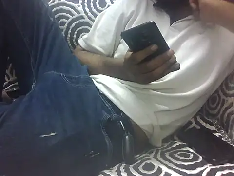 Snapshot of indihotguy chatting on 06/22/26, 12:24 indihotguy online show from 06/22/26, 12:24