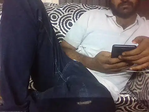 Snapshot of indihotguy chatting on 06/26/26, 09:46 indihotguy online show from 06/26/26, 09:46