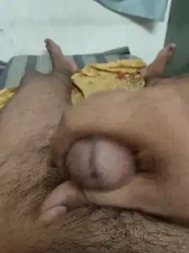 Snapshot of chinchi chatting on 10/19/25, 09:37 chinchi online show from 10/19/25, 09:37