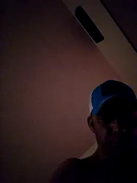 Snapshot of hotemberly_jake chatting on 11/22/25, 06:18 hotemberly jake online show from 11/22/25, 06:18