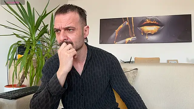 Snapshot of Asmodeuss666 chatting on 02/24/25, 06:27 Asmodeuss666 online show from 02/24/25, 06:27