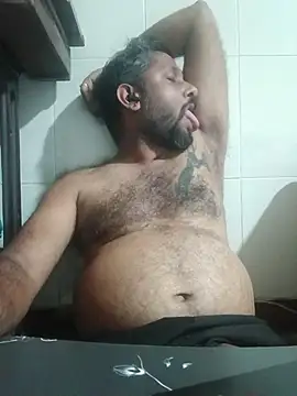 Snapshot of carria_homes chatting on 01/13/26, 07:52 carria homes online show from 01/13/26, 07:52