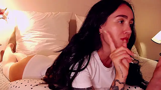 KimKhallifa online show from 06/27/26, 03:28