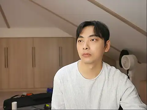 Snapshot of chinalover4199 chatting on 01/09/26, 02:03 chinalover4199 online show from 01/09/26, 02:03