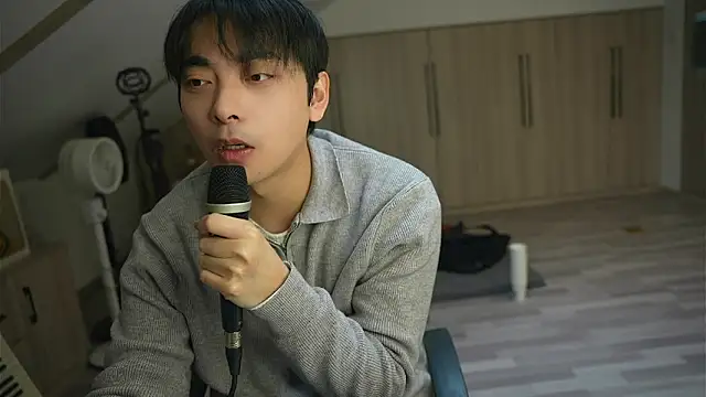 Snapshot of chinalover4199 chatting on 02/02/26, 04:22 chinalover4199 online show from 02/02/26, 04:22