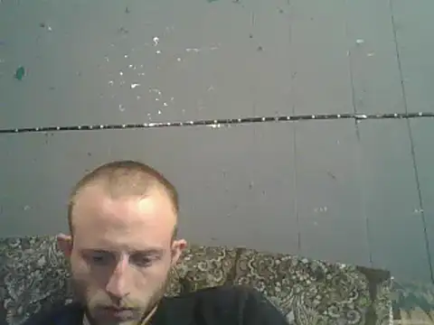 Snapshot of 618fuckupp chatting on 03/01/25, 06:00 618fuckupp online show from 03/01/25, 06:00