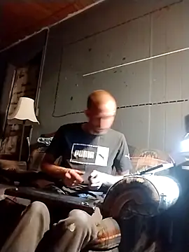 Snapshot of 618fuckupp chatting on 03/21/25, 10:50 618fuckupp online show from 03/21/25, 10:50