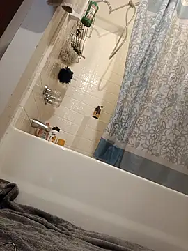 Snapshot of 618fuckupp chatting on 12/16/25, 04:23 618fuckupp online show from 12/16/25, 04:23