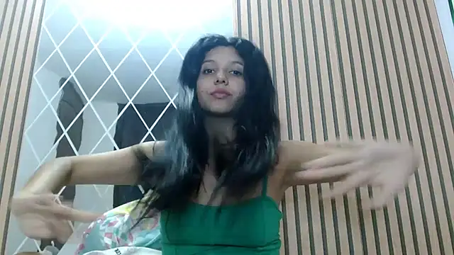 Snapshot of emmariders2 chatting on 03/16/25, 10:42 emmariders2 online show from 03/16/25, 10:42