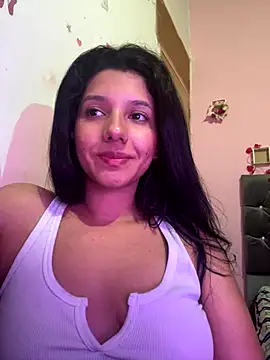 Snapshot of emmariders2 chatting on 11/09/25, 04:00 emmariders2 online show from 11/09/25, 04:00