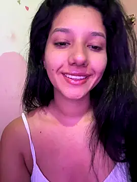 Snapshot of emmariders2 chatting on 11/13/25, 09:30 emmariders2 online show from 11/13/25, 09:30