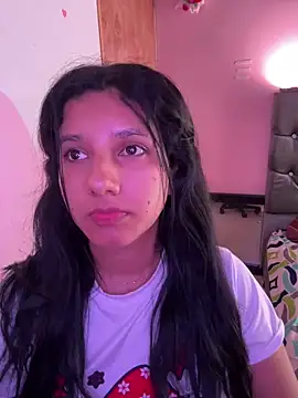 Snapshot of emmariders2 chatting on 12/21/25, 03:08 emmariders2 online show from 12/21/25, 03:08