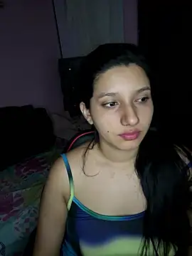 Snapshot of emmariders2 chatting on 01/11/26, 06:18 emmariders2 online show from 01/11/26, 06:18