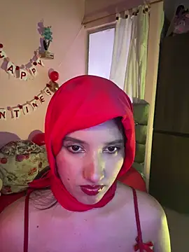 Snapshot of emmariders2 chatting on 02/14/26, 10:06 emmariders2 online show from 02/14/26, 10:06