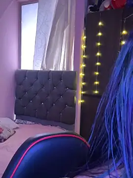 Snapshot of emmariders2 chatting on 02/18/26, 01:51 emmariders2 online show from 02/18/26, 01:51