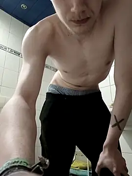 Snapshot of HalloMarcy chatting on 03/05/25, 09:05 HalloMarcy online show from 03/05/25, 09:05