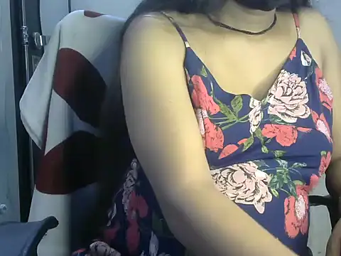 Snapshot of Naughty_Nayra chatting on 02/15/25, 02:15 Naughty Nayra online show from 02/15/25, 02:15