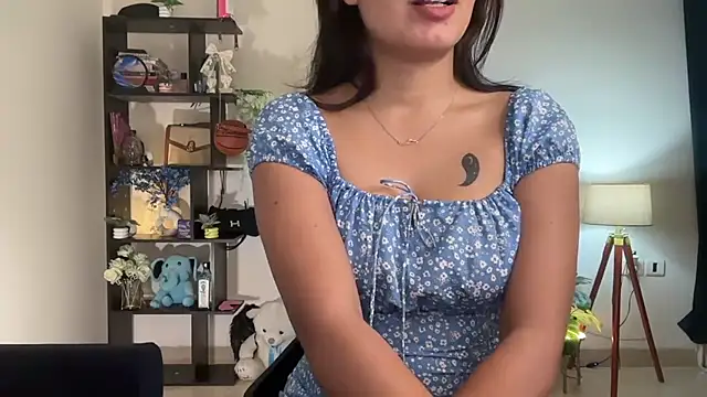 roseofvenom online show from 11/04/25, 07:57