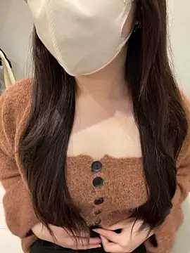 Snapshot of mina_0207 chatting on 02/13/26, 09:55 mina 0207 online show from 02/13/26, 09:55