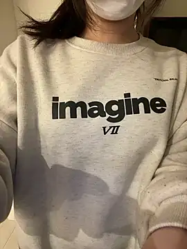 Snapshot of mina_0207 chatting on 03/12/26, 09:15 mina 0207 online show from 03/12/26, 09:15