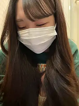 Snapshot of mina_0207 chatting on 03/18/26, 04:15 mina 0207 online show from 03/18/26, 04:15