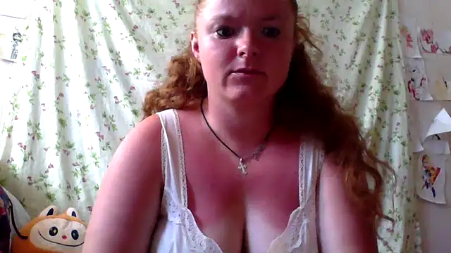 Snapshot of Rae_Jeannie chatting on 07/02/26, 07:36 Rae Jeannie online show from 07/02/26, 07:36