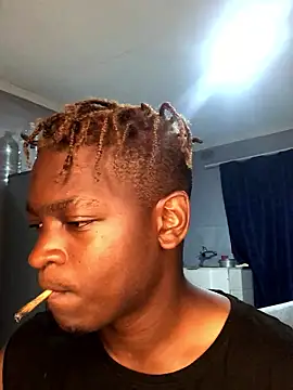 Snapshot of Redfucks333 chatting on 01/16/26, 06:12 Redfucks333 online show from 01/16/26, 06:12