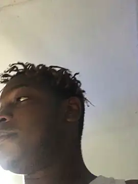 Snapshot of Redfucks333 chatting on 02/16/26, 06:37 Redfucks333 online show from 02/16/26, 06:37