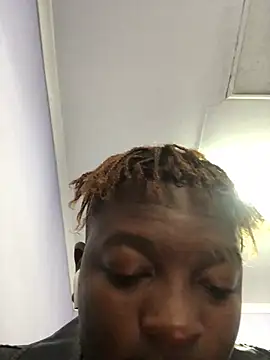 Snapshot of Redfucks333 chatting on 03/06/26, 09:28 Redfucks333 online show from 03/06/26, 09:28