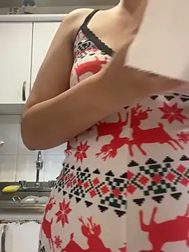 amelia cherry online show from 10/22/25, 06:29