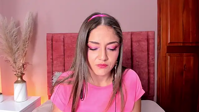 EloiseQuinn online show from 11/29/25, 01:58