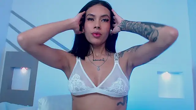 Snapshot of VenusEvans1 chatting on 01/05/25, 03:13 VenusEvans1 online show from 01/05/25, 03:13