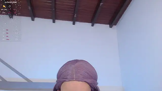 Snapshot of VenusEvans1 chatting on 01/10/25, 08:15 VenusEvans1 online show from 01/10/25, 08:15