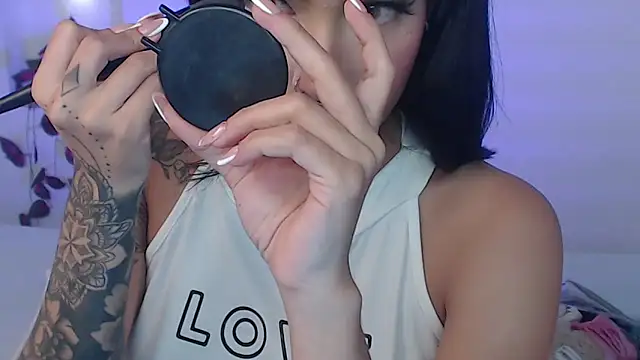 Snapshot of VenusEvans1 chatting on 02/17/25, 09:41 VenusEvans1 online show from 02/17/25, 09:41