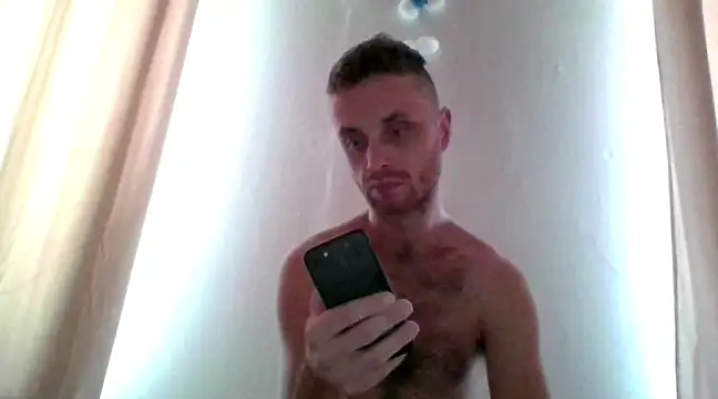 Snapshot of tomasek28 chatting on 12/28/24, 10:25 tomasek28 online show from 12/28/24, 10:25