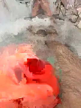 Snapshot of tomasek28 chatting on 01/13/25, 08:26 tomasek28 online show from 01/13/25, 08:26