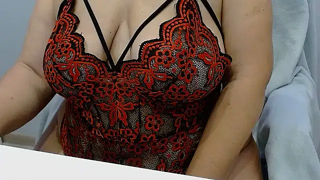 Betty2u online show from 11/07/25, 08:36