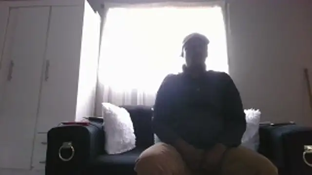 Snapshot of ThamiXX chatting on 11/17/25, 01:17 ThamiXX online show from 11/17/25, 01:17