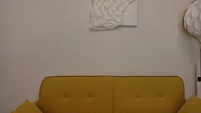 Snapshot of HelenBenit chatting on 11/14/25, 12:20 HelenBenit online show from 11/14/25, 12:20