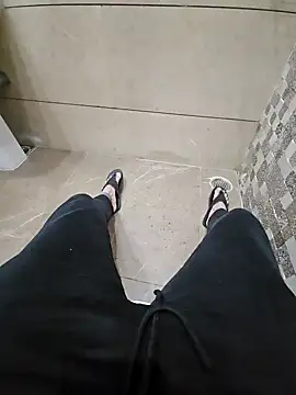 Snapshot of pyasevickybabu563 chatting on 01/01/25, 03:57 pyasevickybabu563 online show from 01/01/25, 03:57