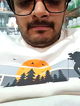 Snapshot of pyasevickybabu563 chatting on 03/06/25, 03:13 pyasevickybabu563 online show from 03/06/25, 03:13